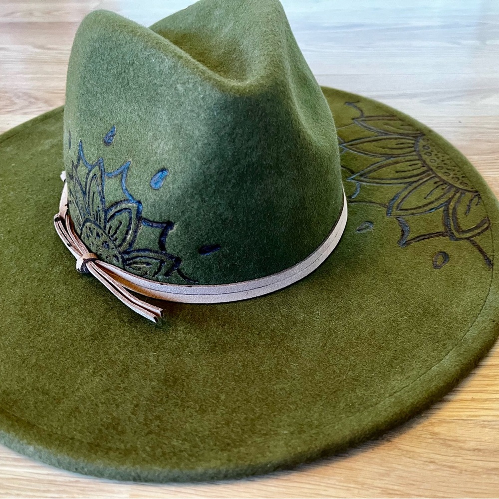 Universal Threads Wool Hat Women’s Custom Wide Brim Hat Floral Wool Burned Hat